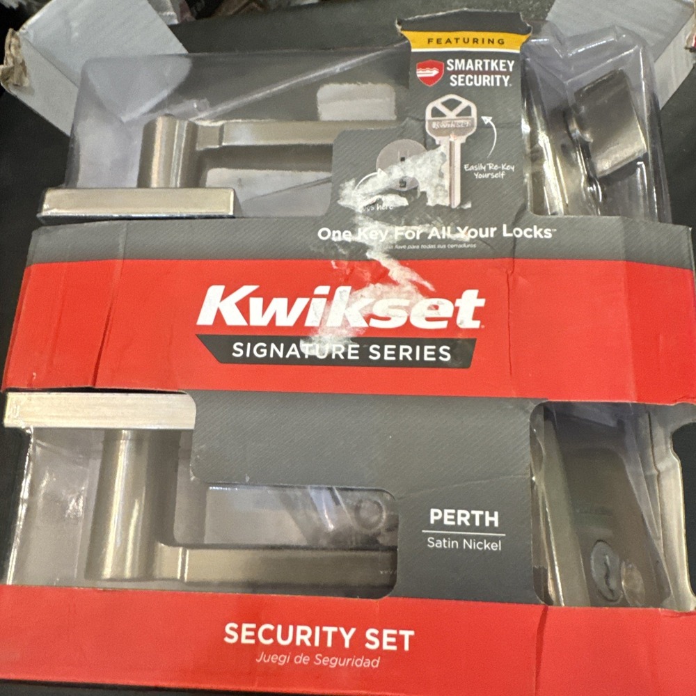Kwikset Perth Keyed Entry Handle & Single Cylinder Deadbolt Combo Pack 99910-092